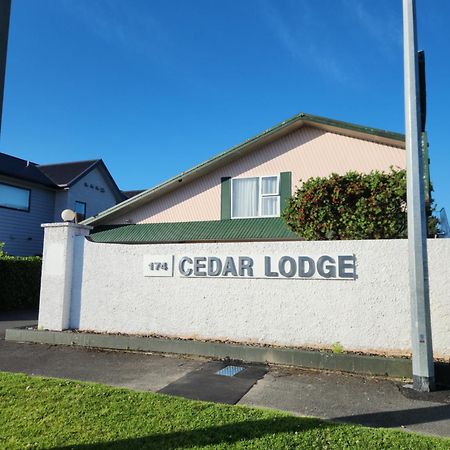 Cedar Lodge Motel Hamilton Buitenkant foto